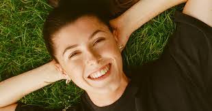 Amy Hunt's Instagram, Twitter & Facebook