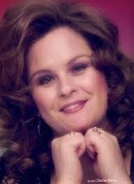 Ann Polachek's Instagram, Twitter & Facebook