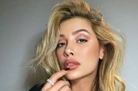 Aunque sus parentescos son reconocidos, michelle trata de no usar su nombre para obtener fama. Michelle Rooms Mom Archives Archyde