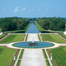 Schloss Und Park Nymphenburg Munchen Munchen Creme Guides Schloss Nymphenburg Munchen Garten Munchen Munchen Sehenswurdigkeiten