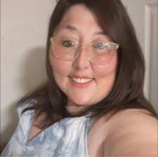 Step one of Kendall's blow out and trim! Pray for me 😂😊