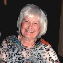 Stephanie Hipple's Instagram, Twitter & Facebook