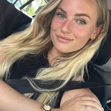 Isabel Rowe (@fanb.efad) • Threads, Say more