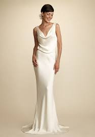 Svatebni Dilema Modnipeklo Cz Wedding Dresses Wedding Dresses Satin Sheath Wedding Dress
