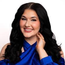 Dakota Hubbard's Instagram, Twitter & Facebook