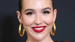 Alba Díaz explica cómo es la relación de sus padres con su novio