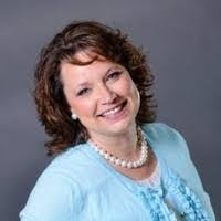 Anna Daigle's Instagram, Twitter & Facebook