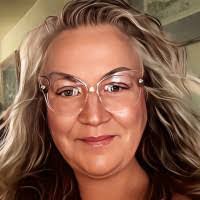 Shelly Billingsley's Instagram, Twitter & Facebook