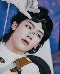 💌 GOOD SO BAD MV Ricky cut this and 9 seconds of lines 😶 it's not even a  one time thing if it was i'd understand and we're not even asking for