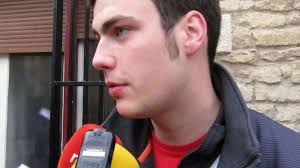 Rubén Esteban (IU) aboga por mostrar "la rebeldía" en las urnas porque "hoy  nos jugamos mucho"