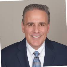 Dan Mikes's Instagram, Twitter & Facebook