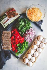 Add sausage, onions and garlic on top of hash browns. Healthy Slow Cooker Breakfast Casserole Recipe Sweetphi
