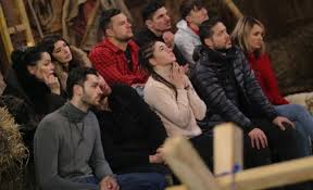 Ceva foarte scurt, dar important, despre florin condurățeanu. Va IeÈi Cu Scandal La Pro Tv Cine Sunt ConcurenÈii De La Ferma Care IncaseazÄ Cei Mai MulÈi Bani Nume NeaÈteptate Capital