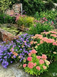 Bask In Tania Compton S Breathtaking Gardens Naturalistic Garden Water Features In The Garden Exquisite Gardens