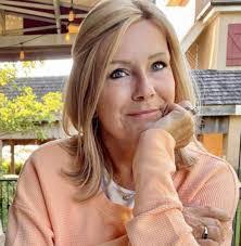 Tara Khoury's Instagram, Twitter & Facebook