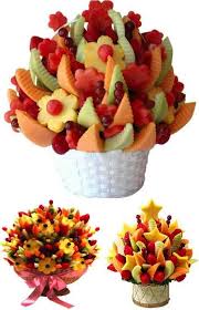 Delicious Diy Homemade Fruit Roll Ups Do It Yourself Fun Ideas Edible Fruit Arrangements Fruit Bouquet Diy Edible Arrangements