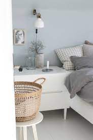 Einfachheit Weiss Und Pastell Brittabloggt Schlafzimmer Schlafzimmer Blau Blau Skandinavisch Interior Dekoration Today Pin Inneneinrichtung Schlafzimmer Zimmer Skandinavische Inneneinrichtung