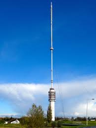 En dat is maar goed ook want ze branden vanaf vanavond onafgebroken tot en met driekoningen, 6 januari. Gerbrandytoren Wikipedia