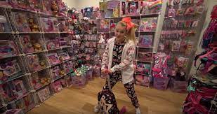 Poshmark makes shopping fun, affordable & easy! Here S What Jojo Siwa S House Actually Looks Like