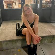 Katie Kovach (@katiekovachh)