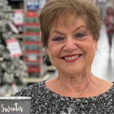 Victoria Dibble's Instagram, Twitter & Facebook