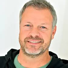 Dramatik im Gipfeltreffen der Handball-Regionalliga: HSG Varel rettet Punkt  gegen VfL Fredenbeck