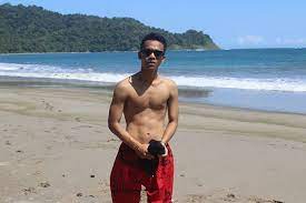 Kalah tantangan ghisela kell \u0026 bebi dee buka baju. Pantai Nanggelan Di Jember