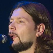 Taste like old love, looks like we're bruised we live the life we choose if i could fly like a. Rea Garvey Bio Family Trivia Famous Birthdays
