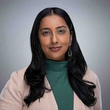 Urvi Patel's Instagram, Twitter & Facebook