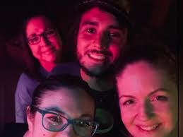 Jesse Rippee's Instagram, Twitter & Facebook