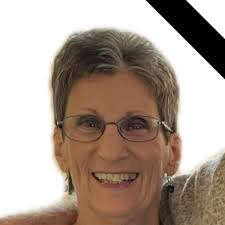 What happened to Agave moving into old Johnny's building in Frankfort, KY?