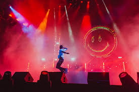 La Flame Travis Scott Sitwfest Something In The Water Facebook
