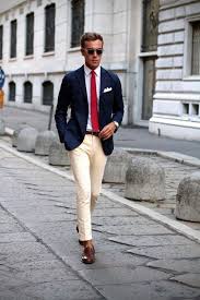 What Color Suit Jacket Should You Wear With Khakis Quora It's poor style and any man who knows anything what color dress pants (not jeans) can i wear with a khaki sport coat? what color suit jacket should you wear