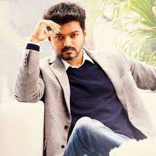 When vijay made his debut, the manirathnam movie thalapathy was very popular due to its star cast including rajni kant, mammootty, sobhana, aravind swamy etc. Vijay Actor Wiki Age Wife Family Children Biography Movies