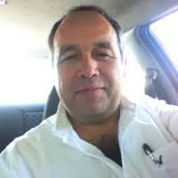 Roberto Oyervides's Instagram, Twitter & Facebook