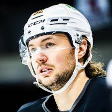 Eric Botelho's Instagram, Twitter & Facebook