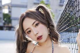 巫苡萱] 天天和你在苡起巫苡萱寫真書, Hobbies & Toys, Books & Magazines, Magazines