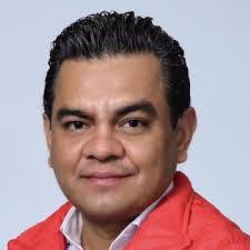 Gerardo Lara's Instagram, Twitter & Facebook