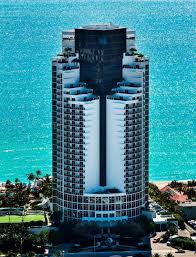 Pin By Elaine Eib On Weddings That I Love Miami Resort Beach Resorts Miami Hotels