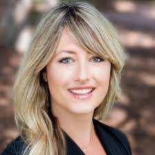 Liz Shrout's Instagram, Twitter & Facebook