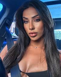 Maheen Bhutta (@theflowposingcoach) · Instagram 照片和视频