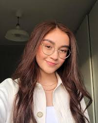 little reminder to take a deep breath wash your hands and stay hydrated !!  happy friday y'all😚💕☁️