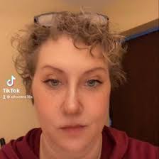 Amy Janis's Instagram, Twitter & Facebook