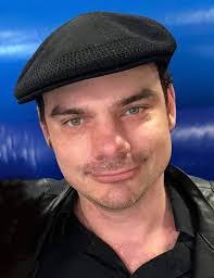 Betsy Albert's Instagram, Twitter & Facebook