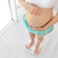 Was hilft gegen einen dicken bauch? 18 Ssw Das Passiert In Der 18 Schwangerschaftswoche Brigitte De