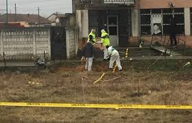 Până la acest moment nu se știe câți bani lipsesc, transmite corespondentul mediafax. Ca N Vestul SÄlbatic HoÈii Au Aruncat In Aer Un Bancomat Èi Au Plecat Cu Caseta De Bani