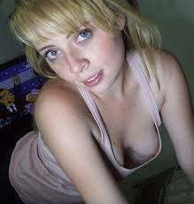 Teen downblouse pics.