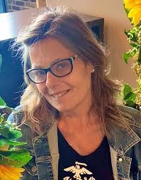 Peggy Happy's Instagram, Twitter & Facebook