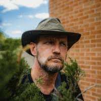 Murray Pearson's Instagram, Twitter & Facebook