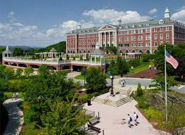 Want To Make A Better Thanksgiving Dinner Maybe Some Time At The Culinary Institute Of America Would Help Flvs Campus Colleg New Homes America New York